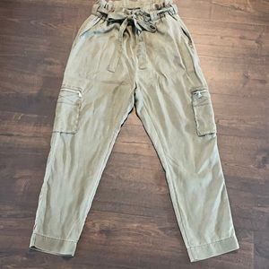 Olive green EXPRESS cargo capris with paperbag style waist size small